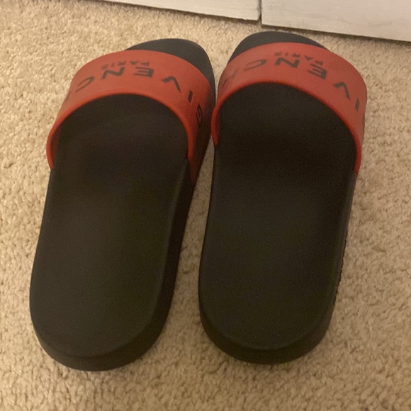 Authentic Givenchy slides - Picture 3 of 4
